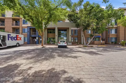 Exterior - 1701 E Colter St #303, Phoenix, AZ 85016 photo 3 of 6