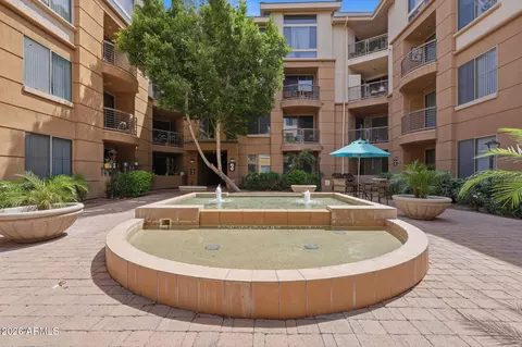 Exterior - 1701 E Colter St #303, Phoenix, AZ 85016 photo 6 of 6