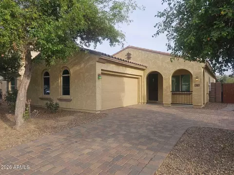 1069 E Blue Spruce Ln, Gilbert, AZ 85298