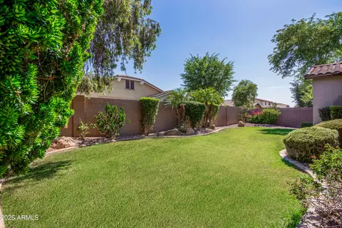 Exterior - 2695 E Rakestraw Ln, Gilbert, AZ 85298 photo 6 of 6