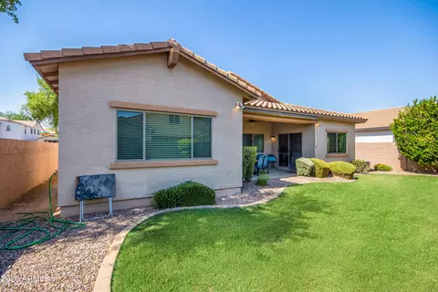 Exterior - 2695 E Rakestraw Ln, Gilbert, AZ 85298 photo 5 of 6