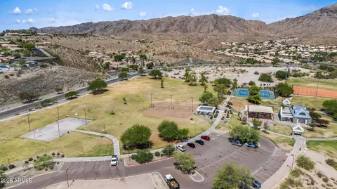 View/Area - 1024 E Frye Rd #1105, Phoenix, AZ 85048 photo 5 of 6