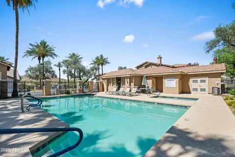 Exterior - 1024 E Frye Rd #1105, Phoenix, AZ 85048 photo 3 of 8