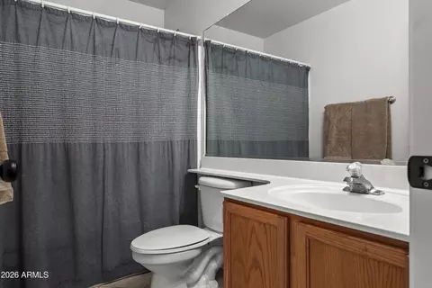 Bath - 1024 E Frye Rd #1105, Phoenix, AZ 85048 photo 2 of 3