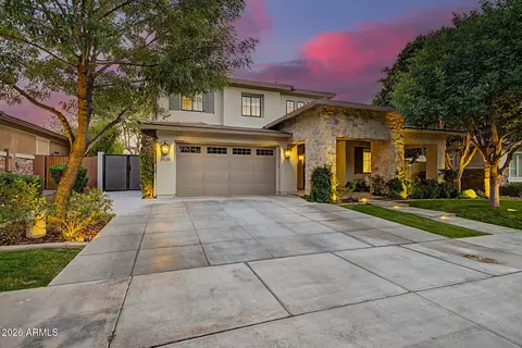 Exterior - 3929 E Morrison Ranch Pkwy, Gilbert, AZ 85296 photo 2 of 28