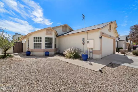 8853 W John Cabot Rd, Peoria, AZ 85382