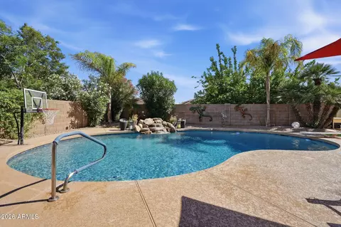 Exterior - 4021 E Kirkland Rd, Phoenix, AZ 85050 photo 2 of 5