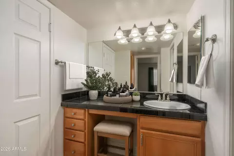 Bath - 3825 E Camelback Rd #269, Phoenix, AZ 85018 photo 1 of 2