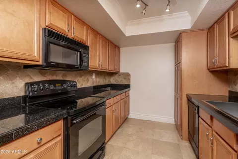 Kitchen - 3825 E Camelback Rd #269, Phoenix, AZ 85018 photo 1 of 3