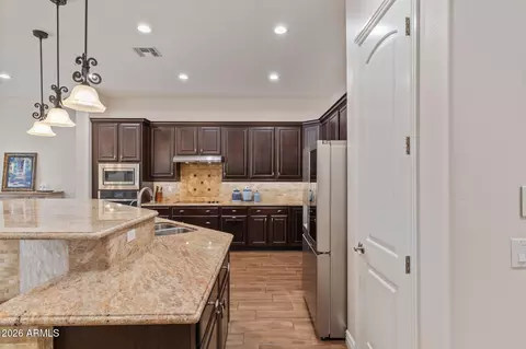 Kitchen - 2845 E Red Oak St, Gilbert, AZ 85297 photo 3 of 5