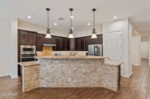 Kitchen - 2845 E Red Oak St, Gilbert, AZ 85297 photo 4 of 5