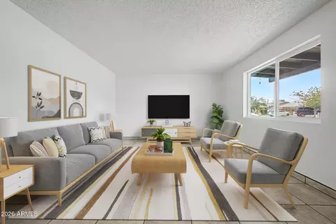 Living - 7007 W Wolf St, Phoenix, AZ 85033 photo 4 of 5