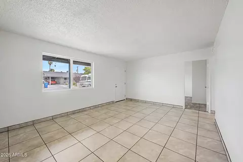 Living - 7007 W Wolf St, Phoenix, AZ 85033 photo 3 of 5