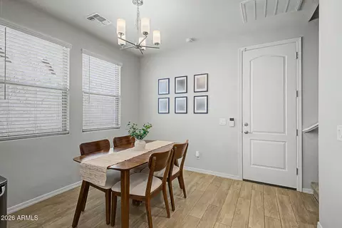 Dining - 2583 S Entwistle St, Gilbert, AZ 85295 photo 2 of 2