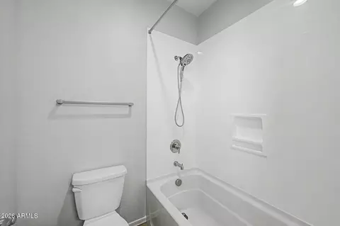 Bath - 2583 S Entwistle St, Gilbert, AZ 85295 photo 4 of 6
