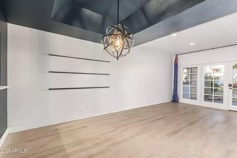 Living - 6153 N 28th Pl, Phoenix, AZ 85016 photo 8 of 9