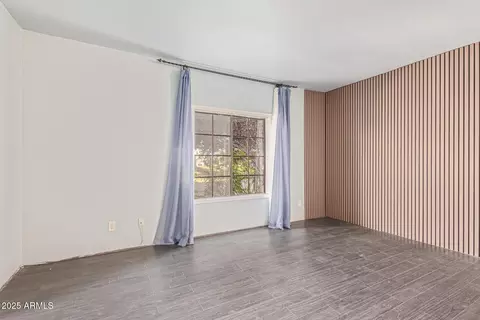 Living - 6153 N 28th Pl, Phoenix, AZ 85016 photo 9 of 9
