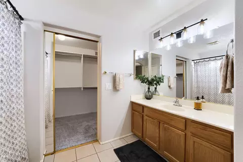 Bath - 1745 E Ivanhoe St, Gilbert, AZ 85295 photo 1 of 3