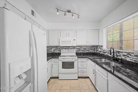 455 S Mesa Dr #175, Mesa, AZ 85210