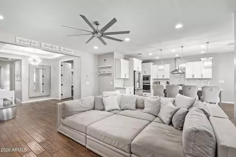 18735 W San Juan Ave, Litchfield Park, AZ 85340
