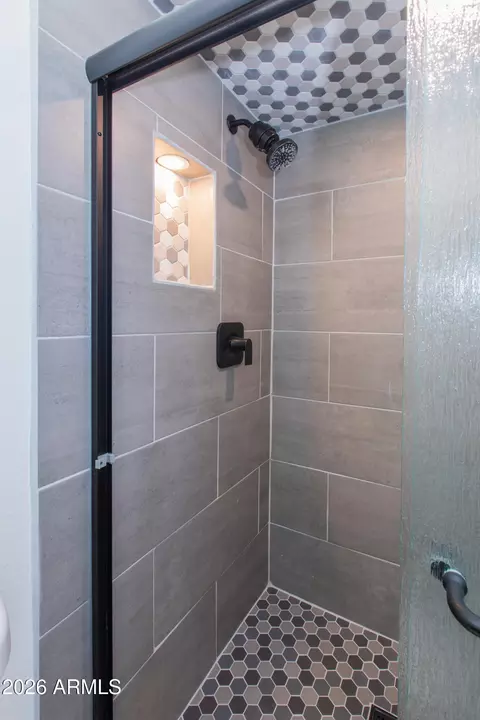 Bath - 9813 E Adobe Rd, Mesa, AZ 85207 photo 3 of 5