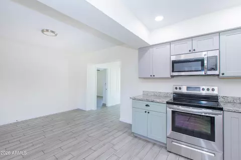 Kitchen - 9813 E Adobe Rd, Mesa, AZ 85207 photo 6 of 8