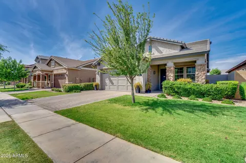 Exterior - 3918 E Arabian Dr, Gilbert, AZ 85296 photo 3 of 12