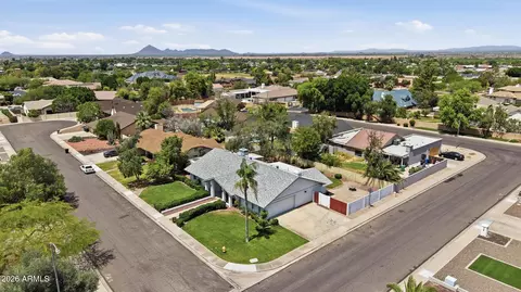 View/Area - 1338 E Kael St, Mesa, AZ 85203 photo 2 of 6
