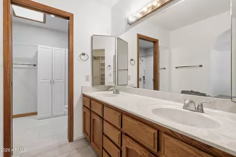 Bath - 1338 E Kael St, Mesa, AZ 85203 photo 2 of 4