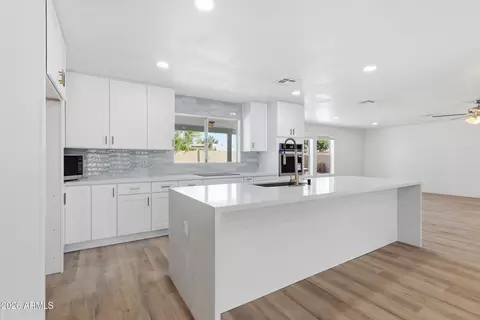 Kitchen - 1338 E Kael St, Mesa, AZ 85203 photo 1 of 6