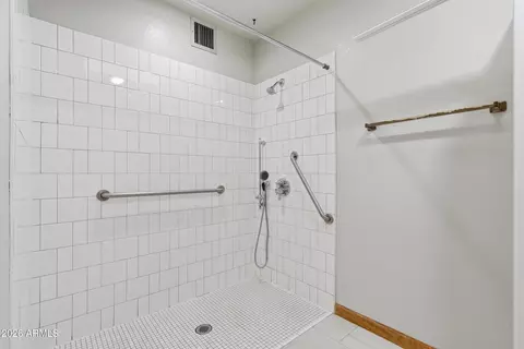 Bath - 1338 E Kael St, Mesa, AZ 85203 photo 3 of 4
