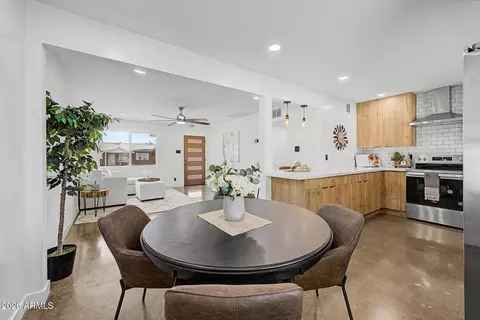 2130 W Weldon Ave, Phoenix, AZ 85015