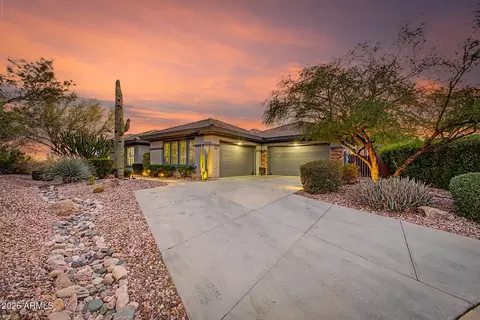 40802 N Thunder Hills Ct, Phoenix, AZ 85086