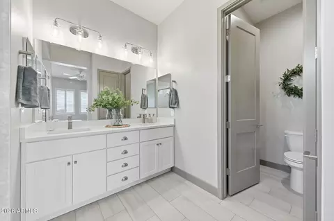 Bath - 4349 E Clifton Ave, Gilbert, AZ 85295 photo 2 of 4