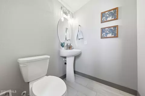 Bath - 4349 E Clifton Ave, Gilbert, AZ 85295 photo 3 of 4
