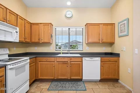 Kitchen - 2101 S Meridian Rd #314, Apache Junction, AZ 85120 photo 4 of 4
