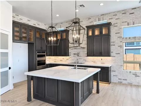 2540 E Presidio St, Mesa, AZ 85213