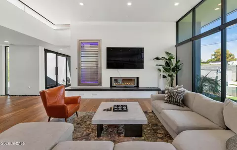 Living - 4602 E Glenrosa Ave, Phoenix, AZ 85018 photo 1 of 6