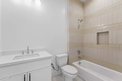 Bath - 15353 S 229th Ter, Mesa, AZ 85212 photo 11 of 12