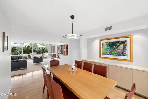 Dining - 8709 N 11th Ave, Phoenix, AZ 85021 photo 2 of 2