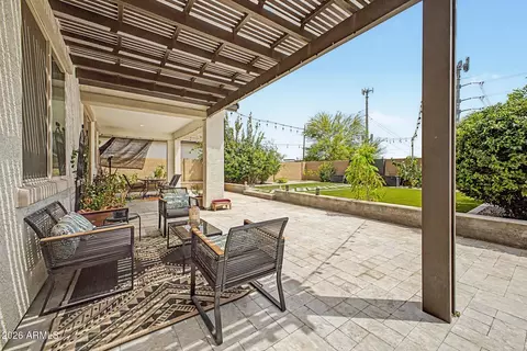 Exterior - 701 E Liberty Ln, Gilbert, AZ 85296 photo 10 of 11