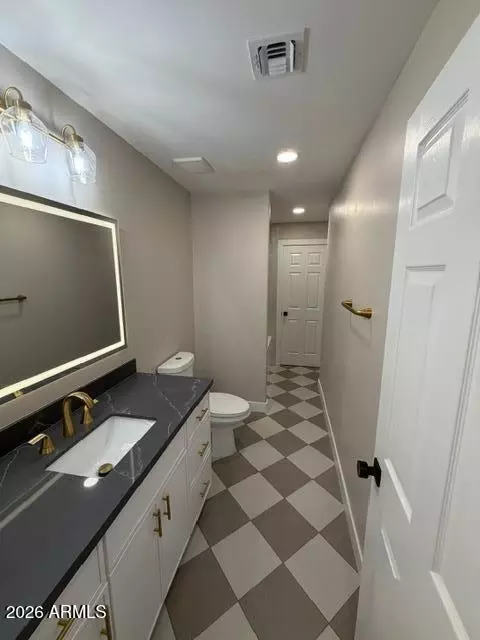 Bath - 730 E Huber St, Mesa, AZ 85203 photo 2 of 3
