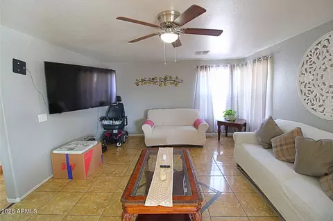 8565 W Monte Vista Rd, Phoenix, AZ 85037