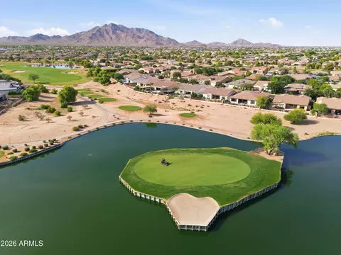 View/Area - 6648 S Lyon Dr, Gilbert, AZ 85298 photo 3 of 9