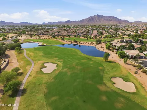 View/Area - 6648 S Lyon Dr, Gilbert, AZ 85298 photo 5 of 9