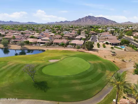 View/Area - 6648 S Lyon Dr, Gilbert, AZ 85298 photo 4 of 9