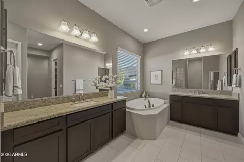 Bath - 6648 S Lyon Dr, Gilbert, AZ 85298 photo 1 of 5