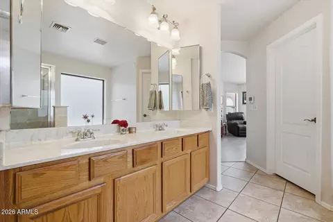 Bath - 3447 E Harvard Ave, Gilbert, AZ 85234 photo 2 of 3