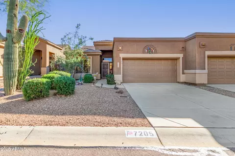 7205 E Palo Brea Dr, Gold Canyon, AZ 85118