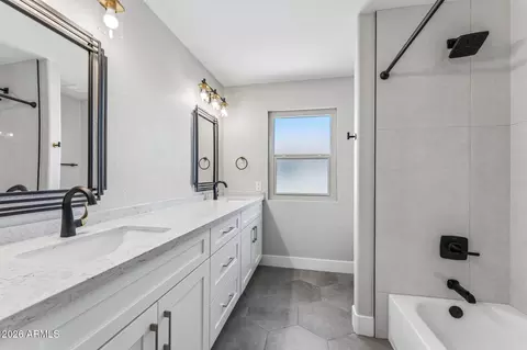 Bath - 2935 E Cathy Dr, Gilbert, AZ 85296 photo 5 of 5